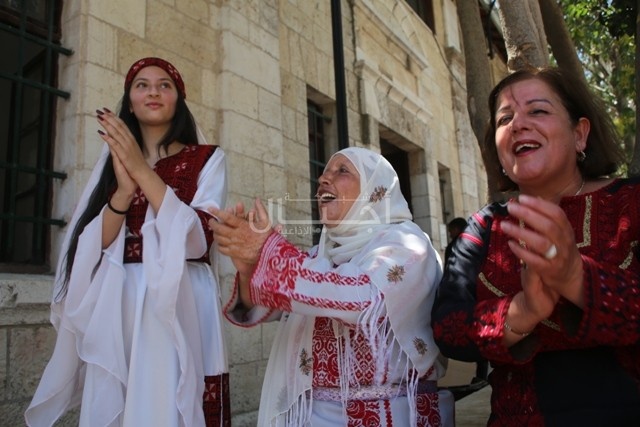 بالصور: يوم الزي الفلسطيني